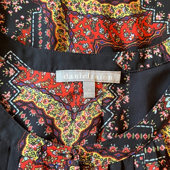 Daniel Rainn Split Neck Long Sleeve Sheer Tunic Blouse Black Scarf Print Size M - Picture 9 of 9